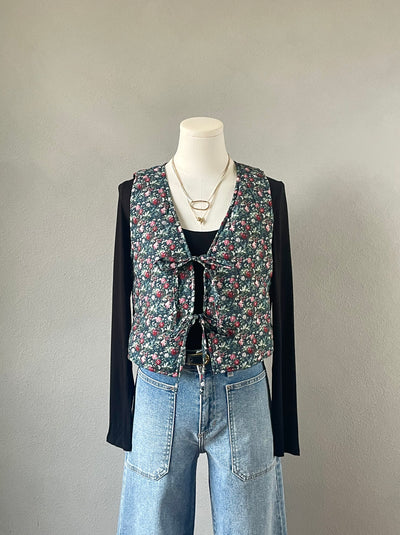 Dainty Floral Vest