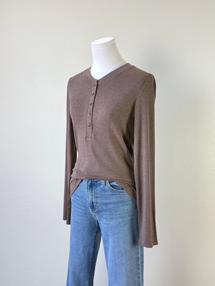 Jenavieve Longsleeve Henley