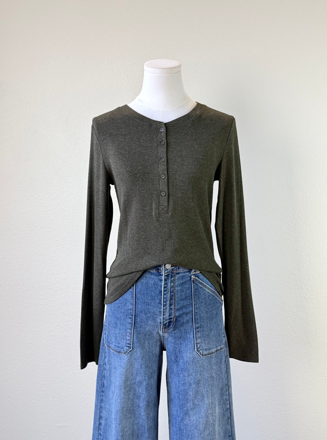 Jenavieve Longsleeve Henley