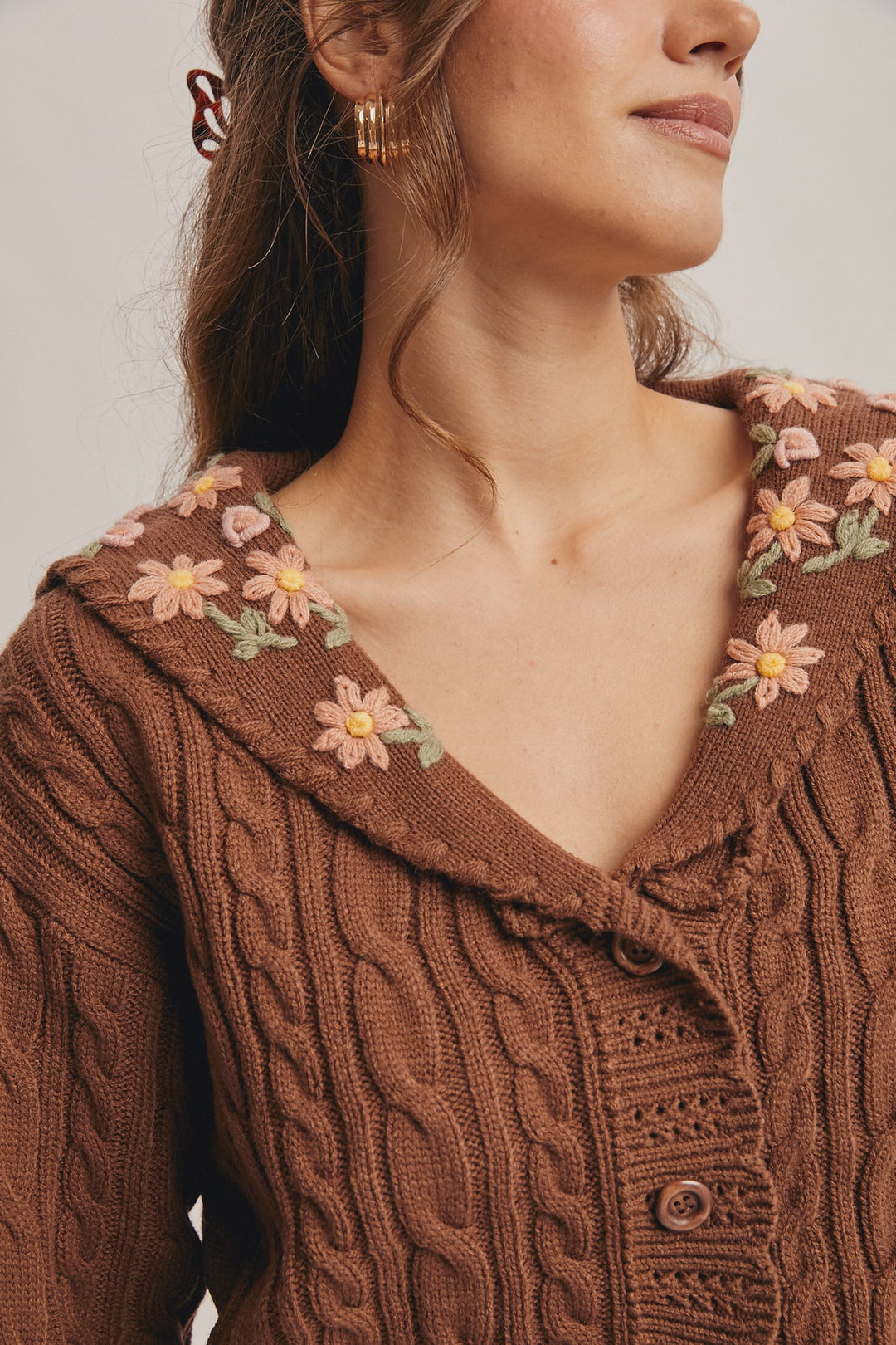Embroidered Collar Cardigan